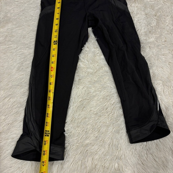 Lululemon Women's Chase Me Crop Cropped II Running Leggings Pants Size 4 - Picture 6 of 15